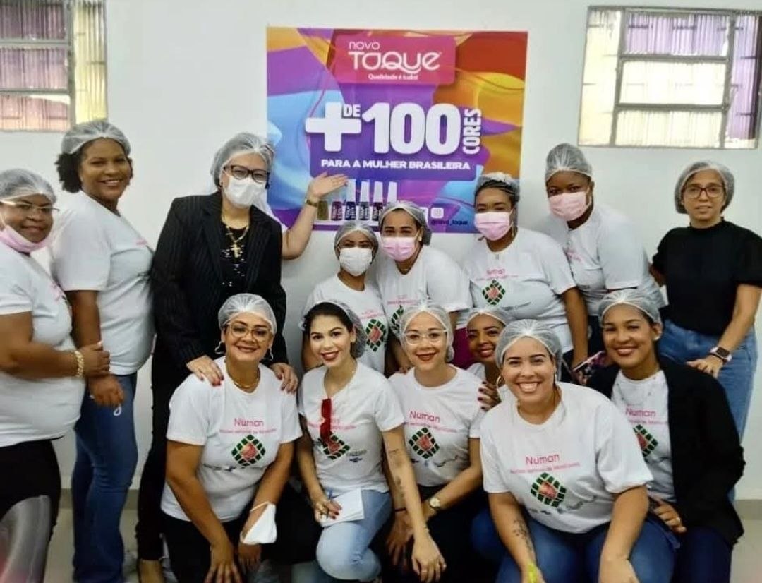 Visita técnica das Manicures à fábrica de esmaltes em Ilhéus, Bahia